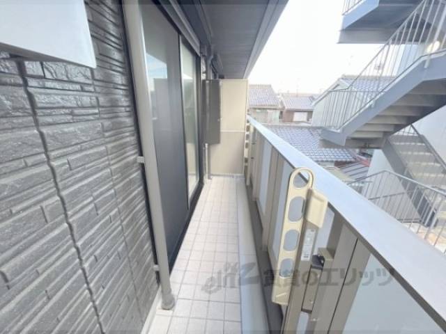 ベランダ　洋室側