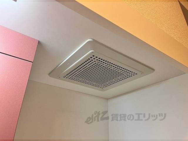 キッチン　換気扇
