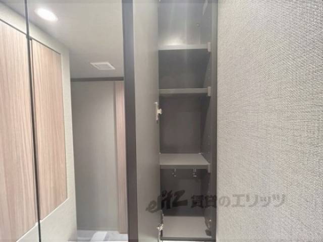 洗面所　上部収納