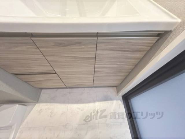 洗面所　下部収納