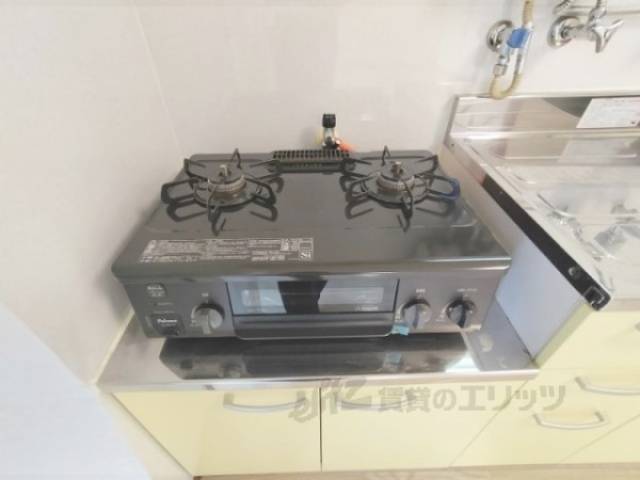 キッチン　コンロ