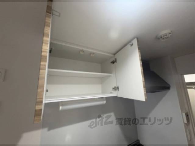 キッチン　収納上部