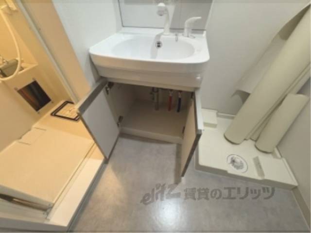 洗面所　収納下部