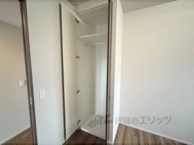 収納　5.5帖洋室収納