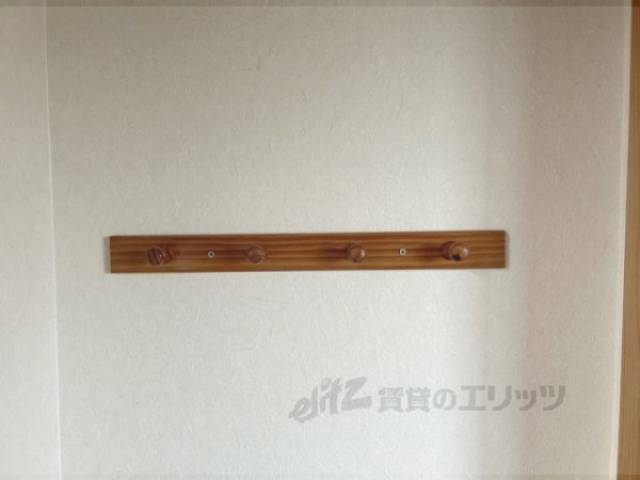 玄関　荷物掛け