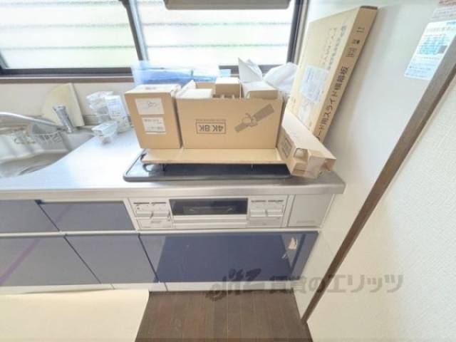 キッチン　コンロ