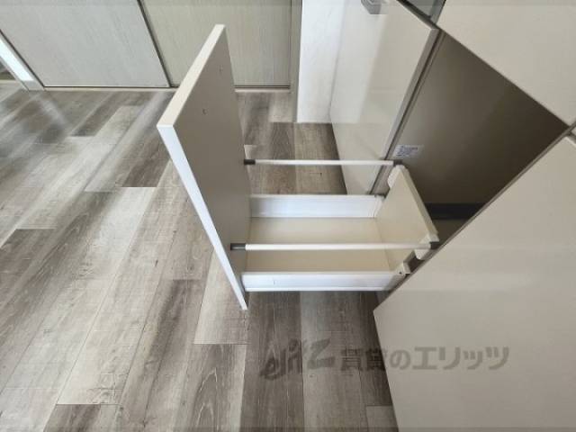 収納　キッチン