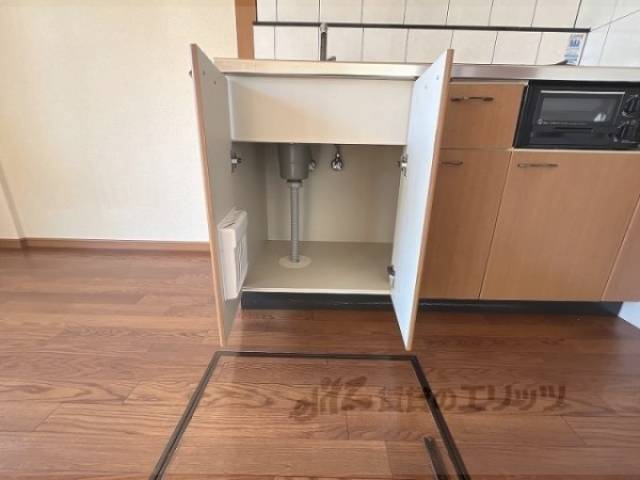 収納　キッチン