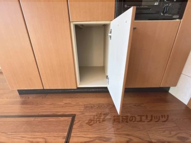 収納　キッチン