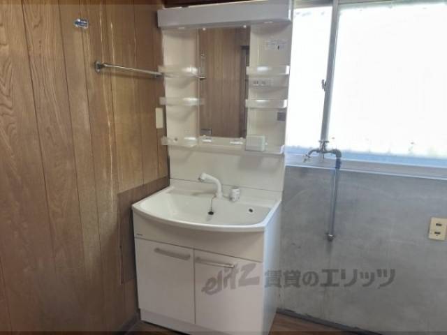 洗面所　独立洗面台