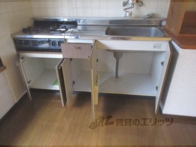 キッチン　収納