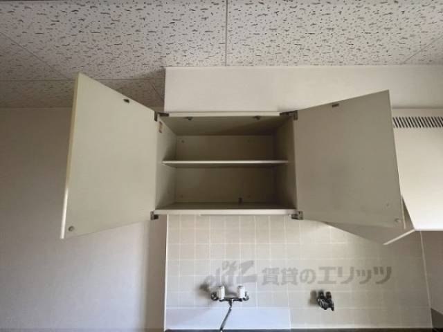 収納　キッチン