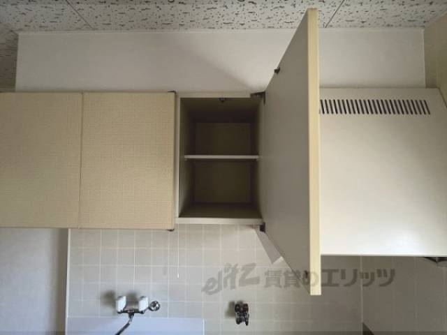 収納　キッチン