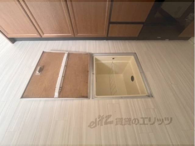 床下収納