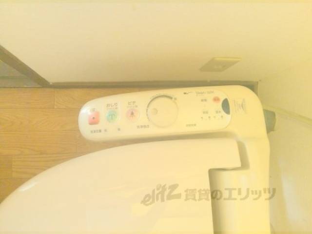 トイレ　ウォシュレット