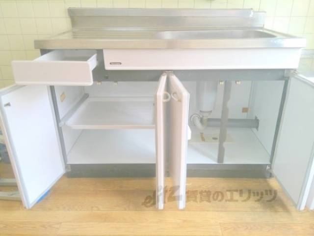 キッチン　下部収納