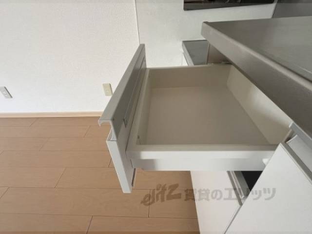 収納　キッチン