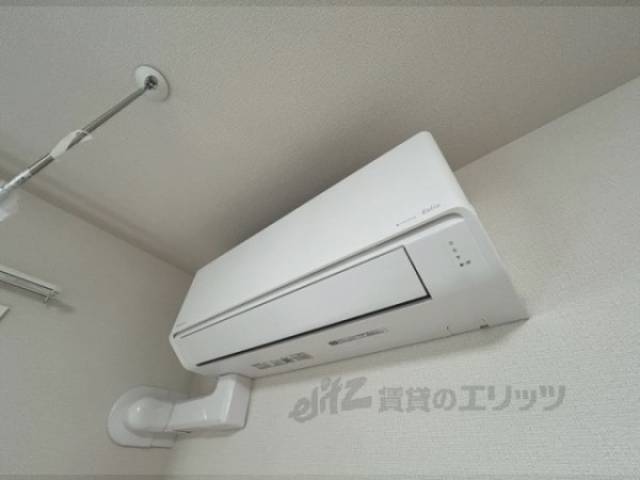 洋室　エアコン