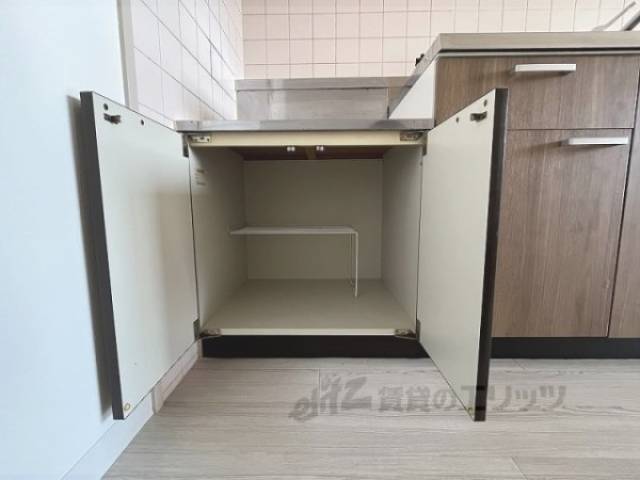 収納　キッチン