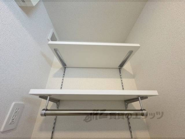 洗濯機置場　収納