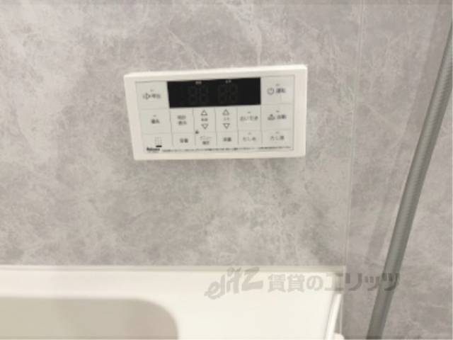 給湯器リモコン　コンセント