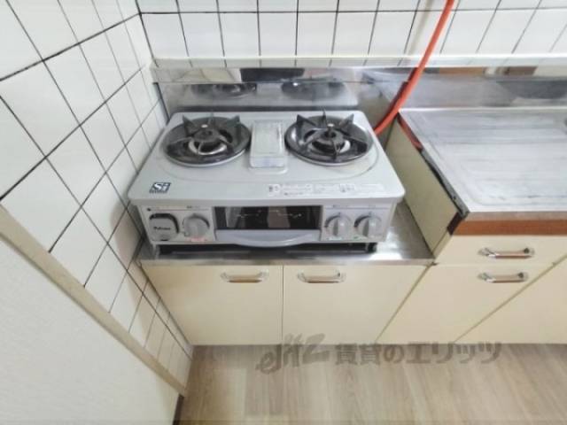 キッチン　コンロ