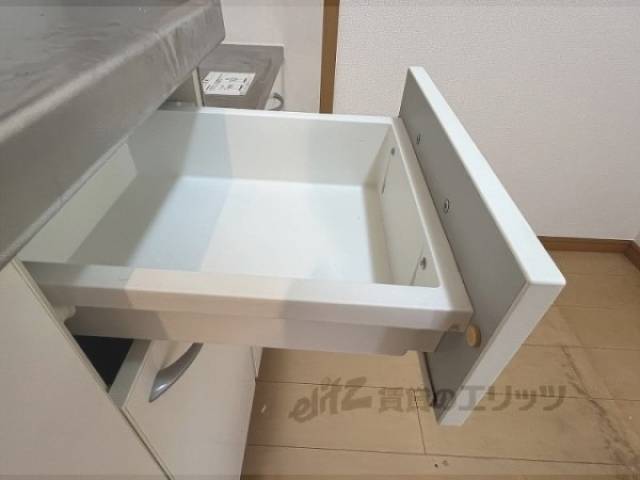 収納　キッチン