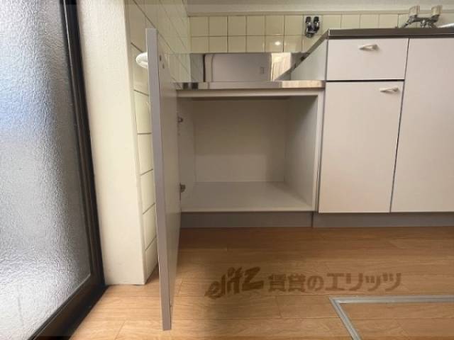 収納　キッチン