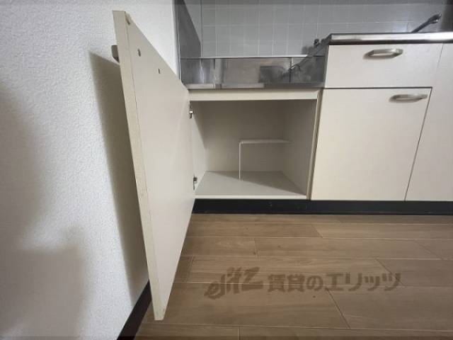 収納　キッチン