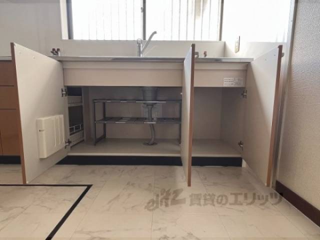 収納　キッチン