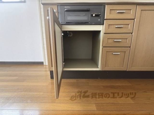 収納　キッチン