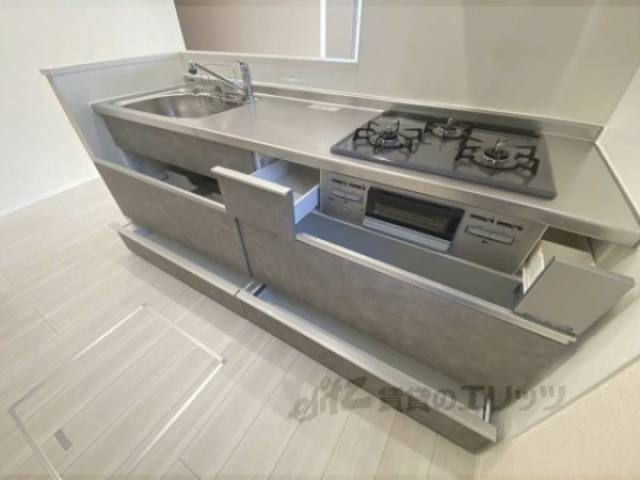 キッチン　下部収納