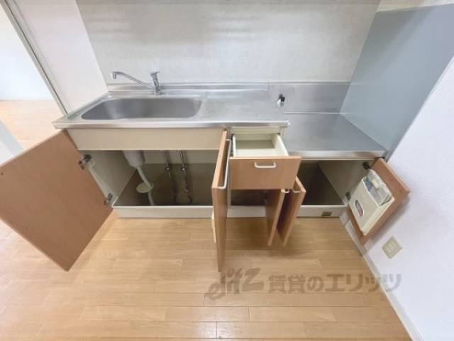 キッチン　収納