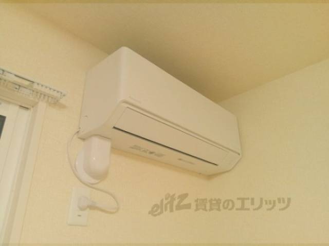 エアコン　リビング