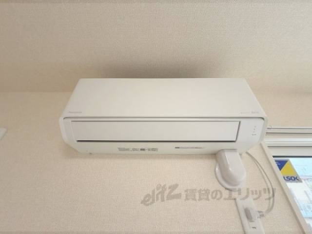 エアコン　リビング
