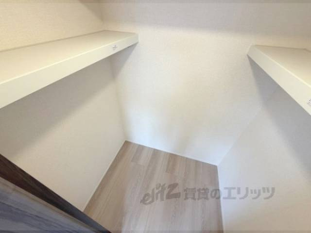 収納　東側洋室