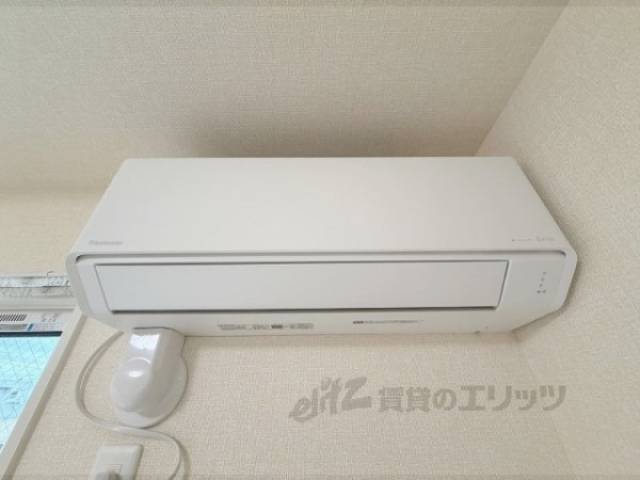 エアコン　リビング