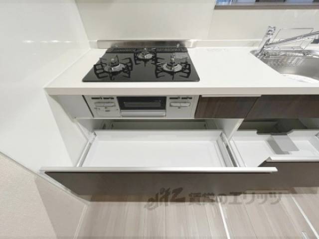 キッチン　キッチン下収納