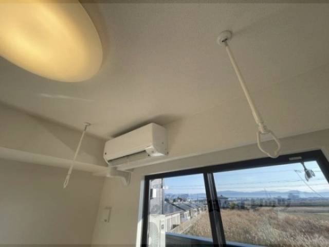 室内干し竿掛け