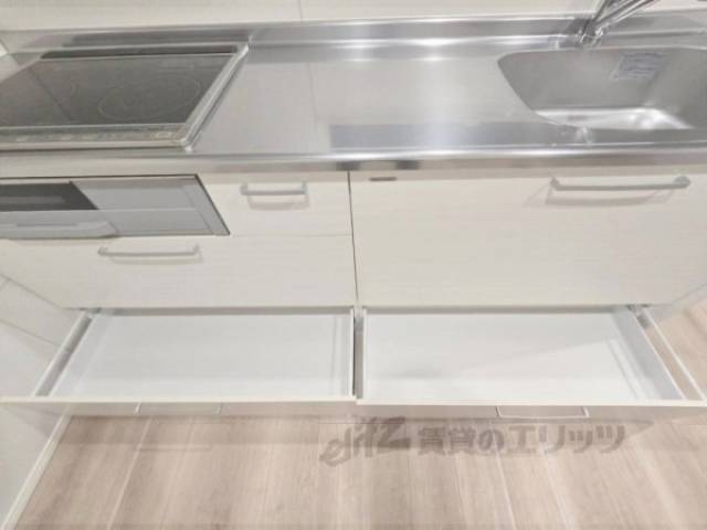 キッチン　収納