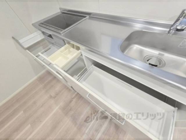 キッチン　収納