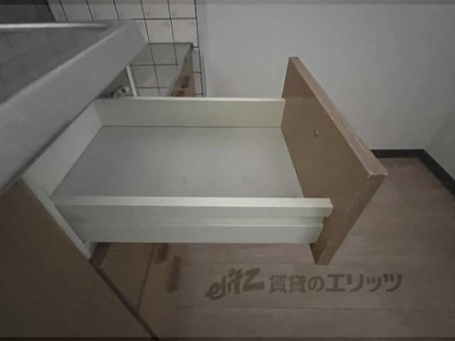 収納　キッチン