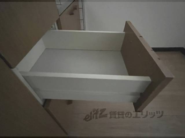 収納　キッチン