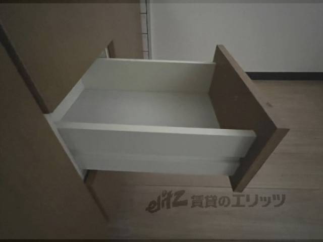 収納　キッチン