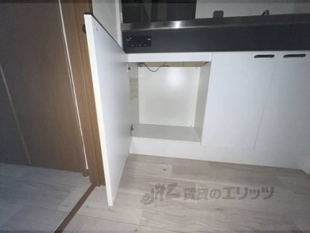 収納　キッチン