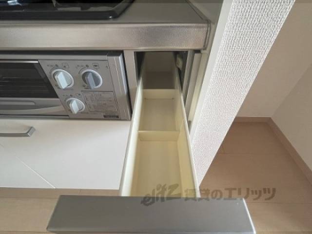 収納　キッチン