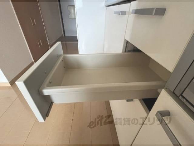 収納　キッチン