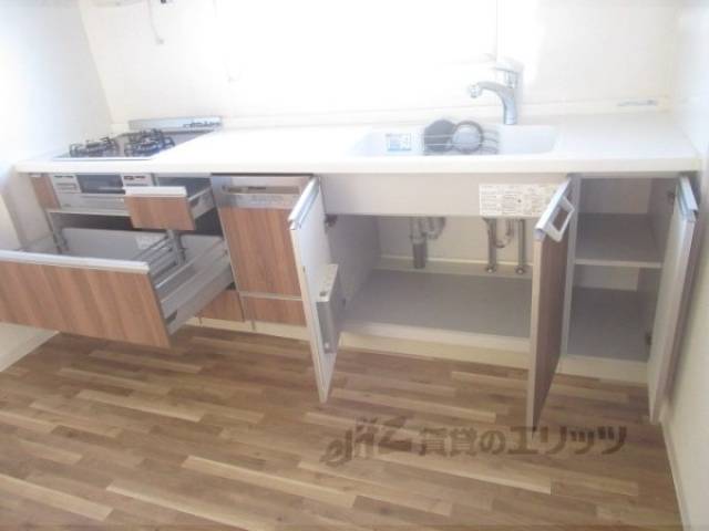 キッチン　収納