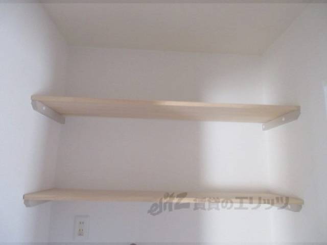 洗濯機置場　収納