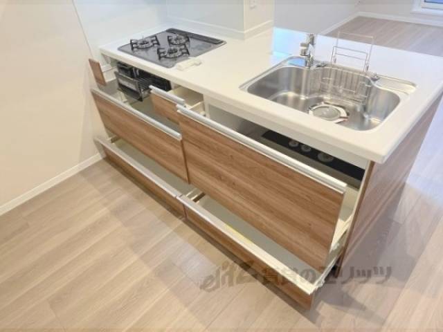 キッチン　下部収納